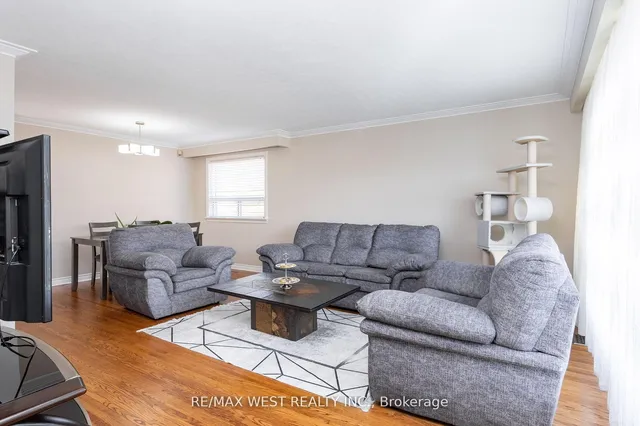 Additional image 8 of 10 Pastrano Crt