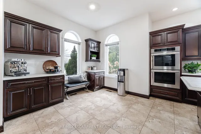 Additional image 20 of 31 Ingrid Crt