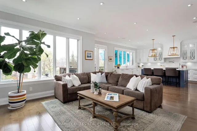 Additional image 13 of 4673 Dundas St