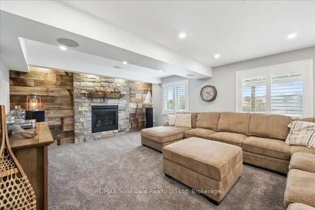 Additional image 36 of 50 Knox Crt