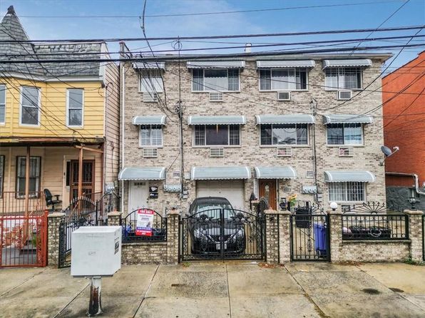 931 E 216th Street, Bronx, NY 10469