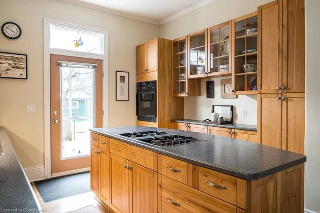 Additional image 17 of 62 Locke St