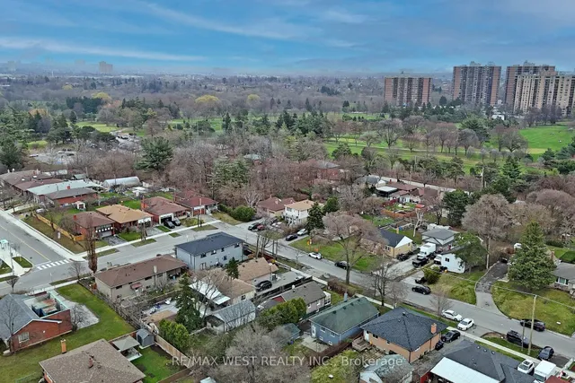 Additional image 36 of 14 Byng Ave