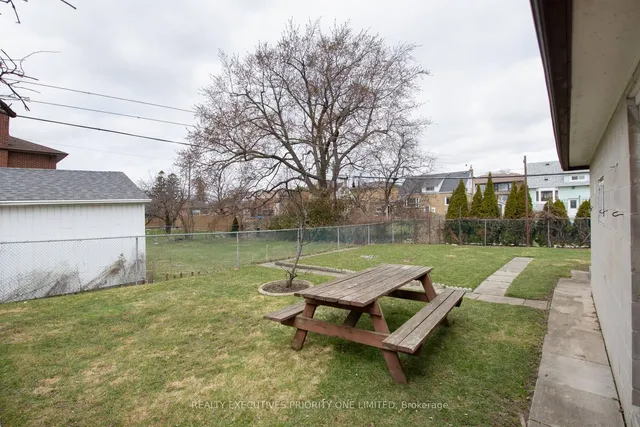 Additional image 28 of 90 Anthony Rd