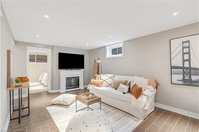 Additional image 15 of 419 Patricia Dr