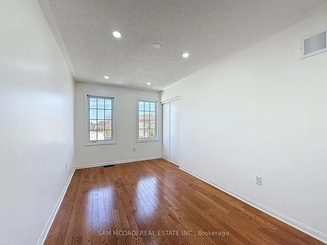 Additional image 31 of 1354 Weir Chse