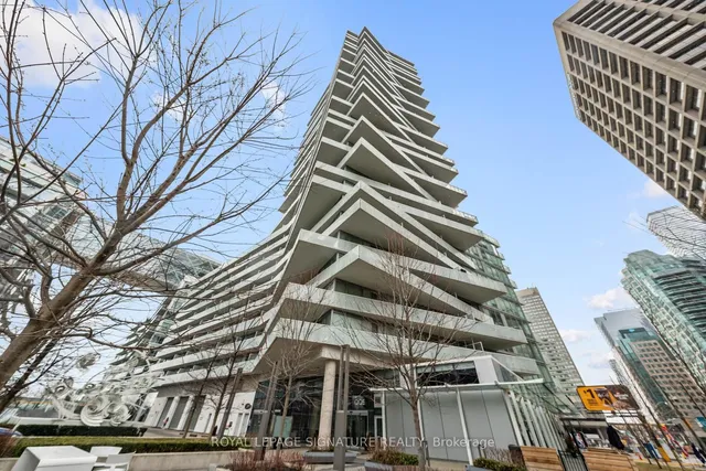 15 Queens Quay Unit 3305