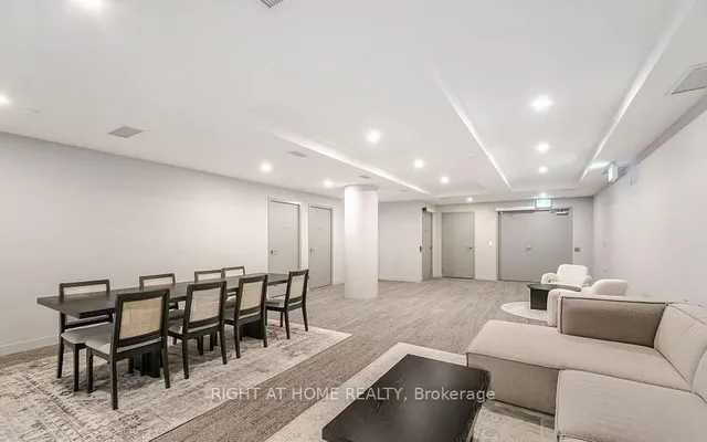 Additional image 16 of 859 The Queensway St Unit 906