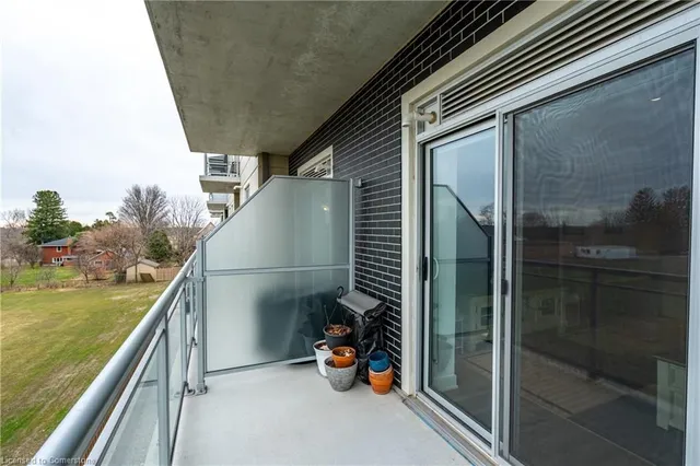 Additional image 23 of 16 Markle Cres Unit 403