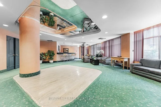 Additional image 38 of 900 Yonge St Unit 201