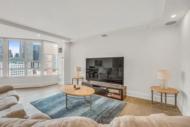 Additional image 10 of 71 Simcoe St Unit 2103