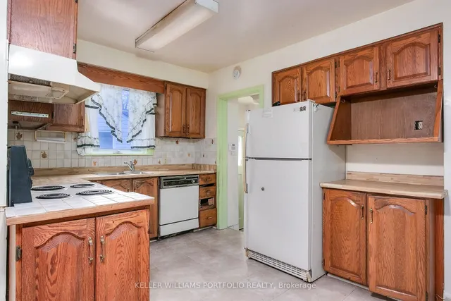 Additional image 11 of 8 Marilyn Ave