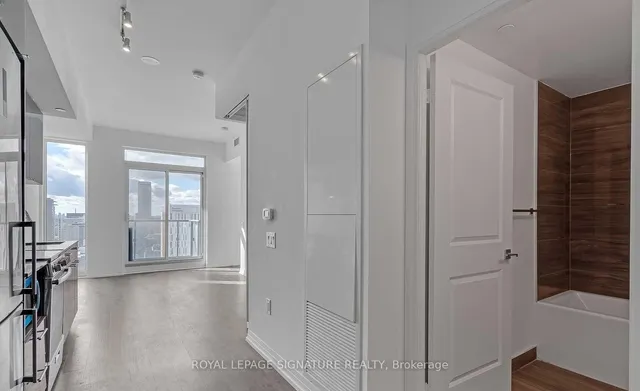 Additional image 7 of 251 Jarvis St Unit 3709