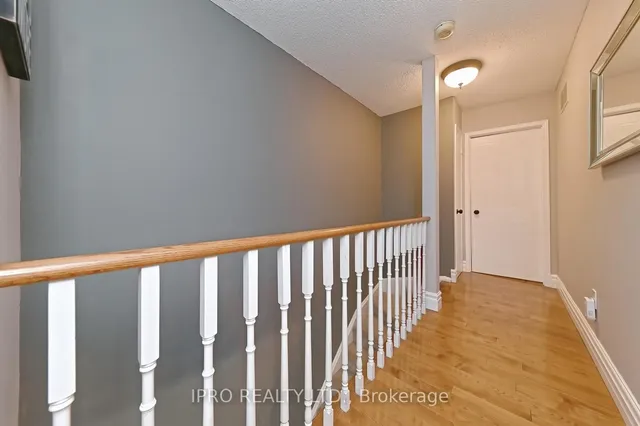 Additional image 33 of 40 Stornwood Crt