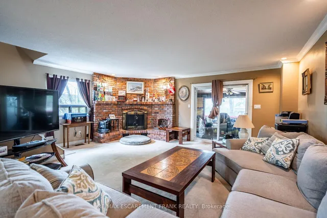 Additional image 17 of 12 Rossmore Ave