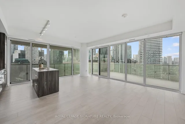 Additional image 10 of 15 Queens Quay Unit 3305