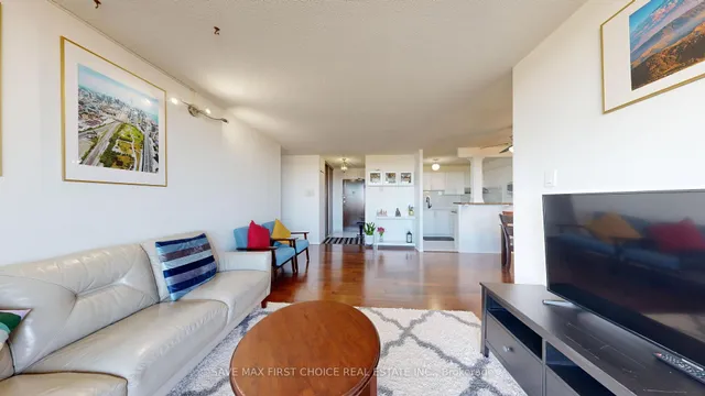 Additional image 17 of 15 Torrance Rd Unit 1401