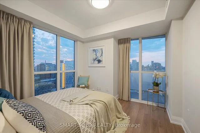 Additional image 28 of 77 Mutual St St Unit 3308