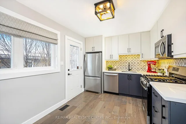 Additional image 16 of 390 Woodward Ave