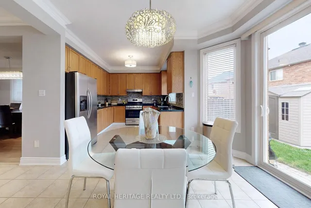 Additional image 12 of 22 Tawnberry Circ