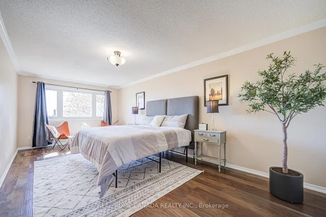 Additional image 27 of 2735 Kingsway Dr