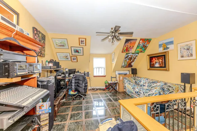 Additional image 29 of 1261 Davenport Rd