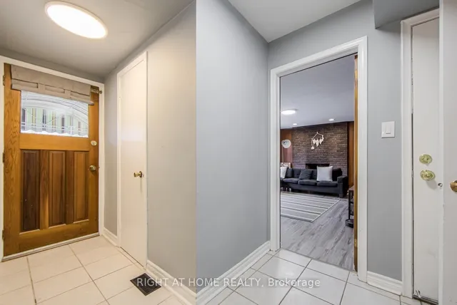 Additional image 16 of 1276 HILLVIEW Cres