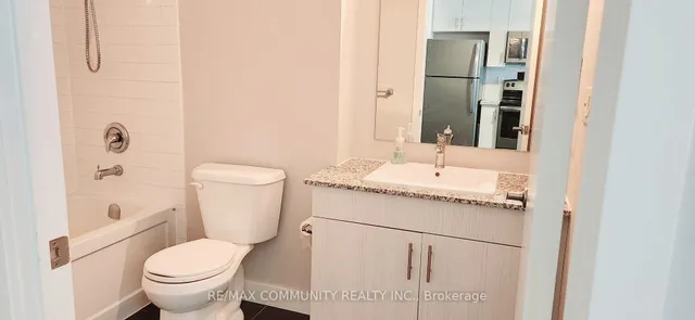 Additional image 15 of 1 Victoria St Unit 1708