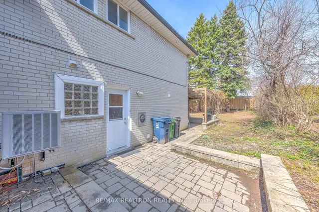 Additional image 45 of 55 Tollerton Ave