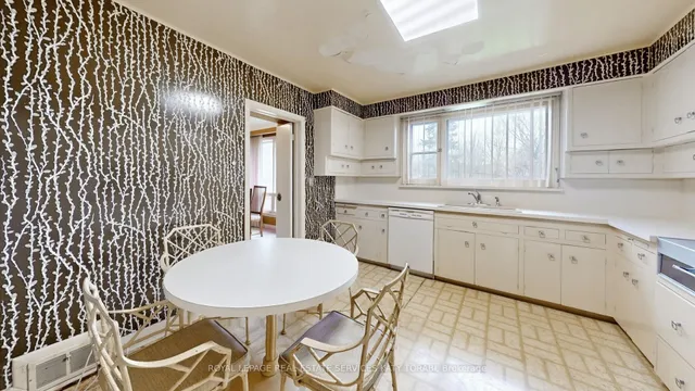 Additional image 16 of 62 Munro Blvd Unit ON