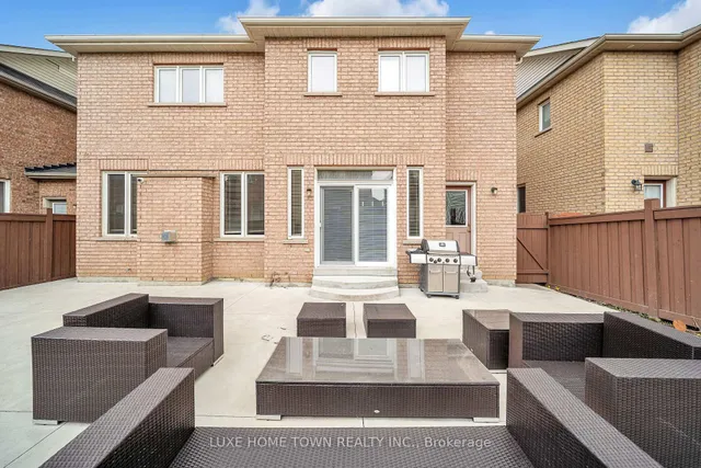 Additional image 6 of 26 Bluffwood Cres Cres