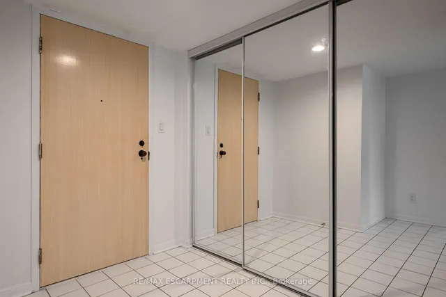 Additional image 25 of 50 Eglinton Ave Unit 1002