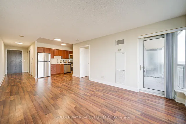 Additional image 12 of 125 Village Green Sq Unit 3701