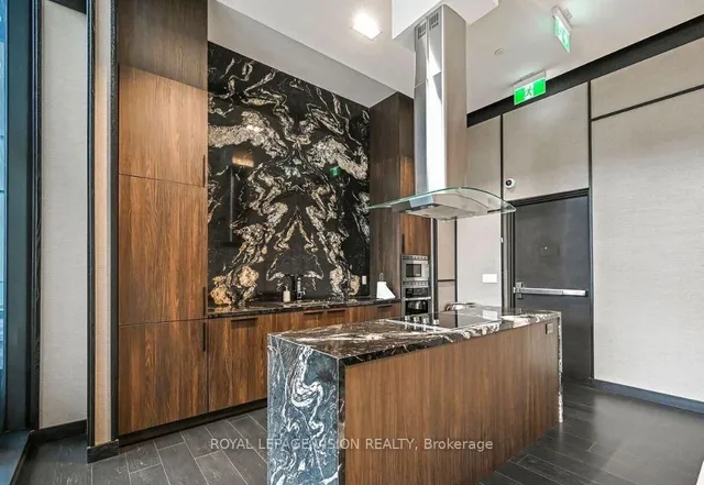 Additional image 28 of 501 Yonge St Unit 4508