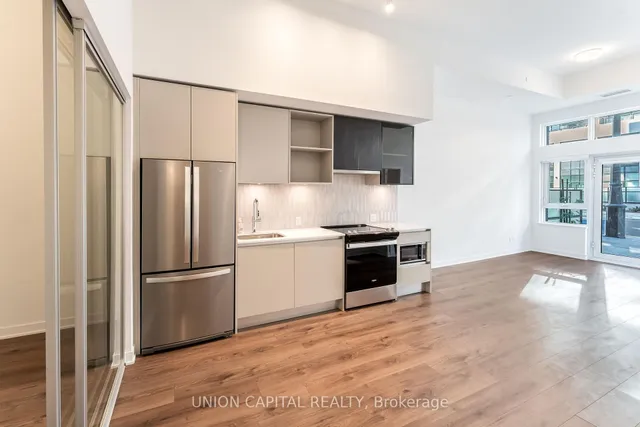 Additional image 3 of 405 Dundas St Unit 114