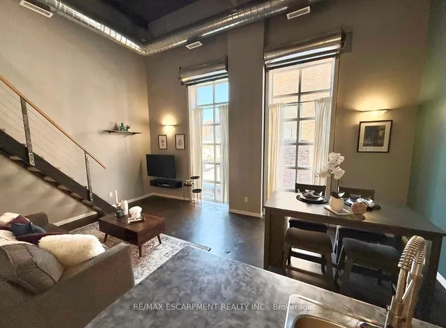 Additional image 10 of 11 Rebecca St Unit 406