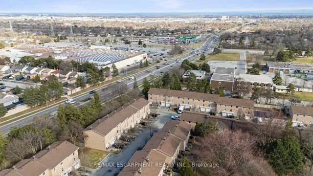 Additional image 48 of 2187 Sandringham Dr