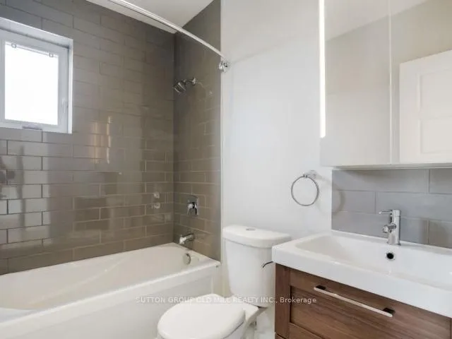 Additional image 43 of 17 Grafton Ave