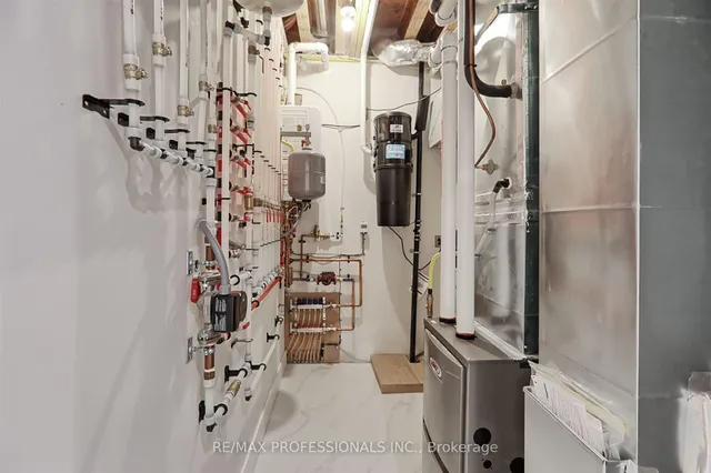 Additional image 8 of 466 Prince Edward Dr