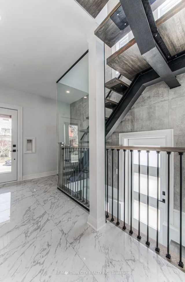 Additional image 24 of 31 Dekay St