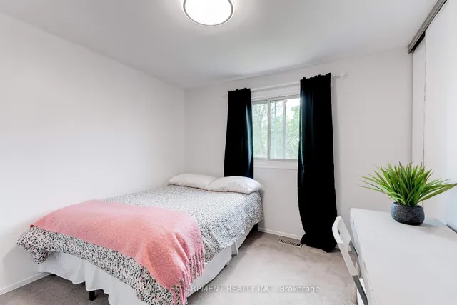 Additional image 22 of 2408 Paula Crt