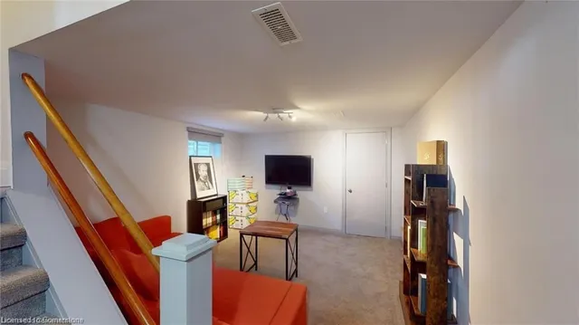 Additional image 15 of 120 Howard Ave