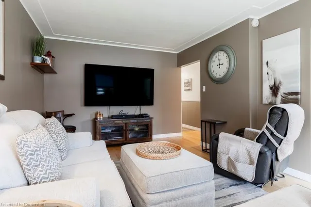 Additional image 9 of 3 Glen Crt