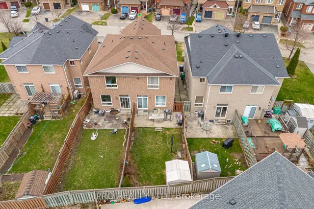 Additional image 49 of 803 Khan Cres