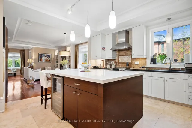 Additional image 22 of 85 Sorauren Ave