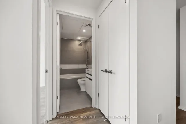 Additional image 22 of 197 Yonge St Unit 4301