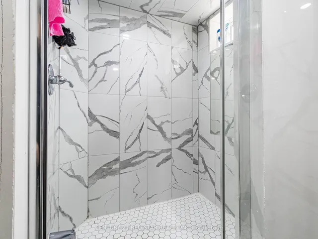 Additional image 38 of 80 Coral Gable Dr