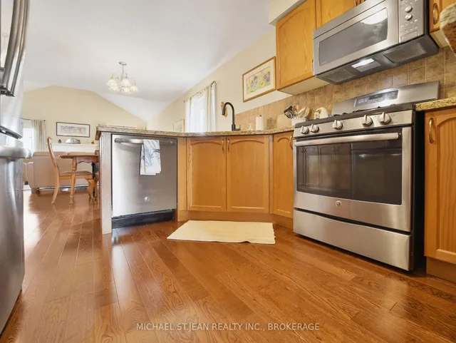 Additional image 21 of 81 Bellagio Ave