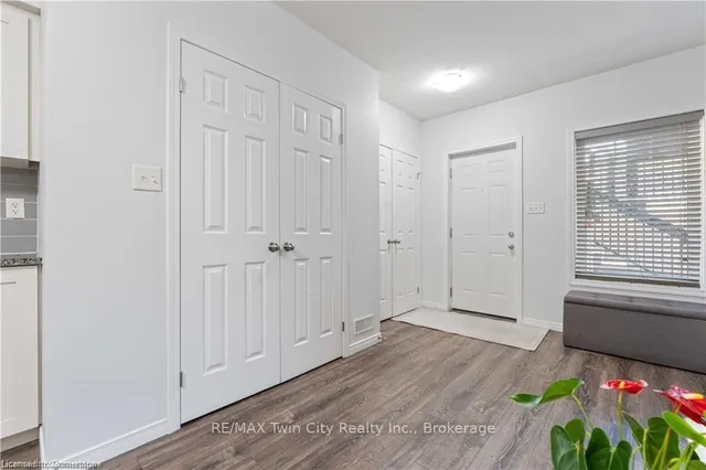 Additional image 14 of 1989 Ottawa St Unit 24G