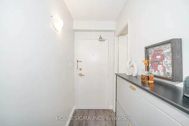 Additional image 7 of 121 Ling Rd Unit 904